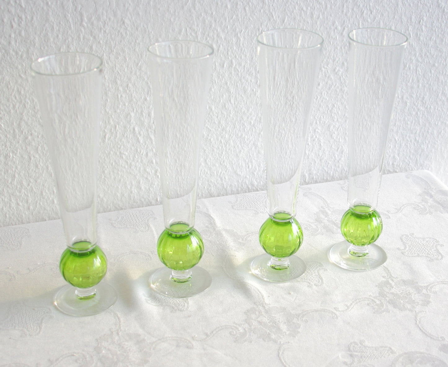 4 x PETER SVARRER Studio Art Glass Champagne Flutes Mollaris.com 