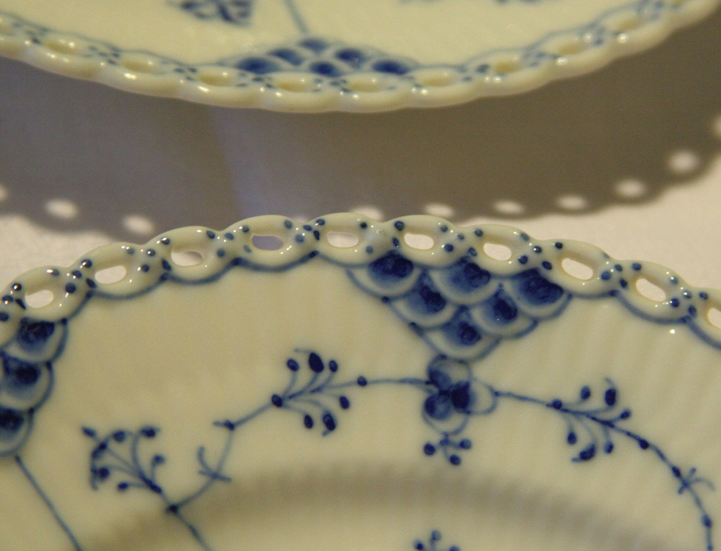 6 x Royal Copenhagen BLUE FLUTED FULL LACE Porcelain Dessert Plates #1088 Mollaris.com 