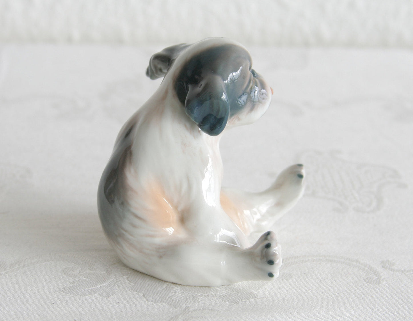 DAHL JENSEN Decorated Porcelain Pekingese Puppy Figurine # 1134 Mollaris.com 