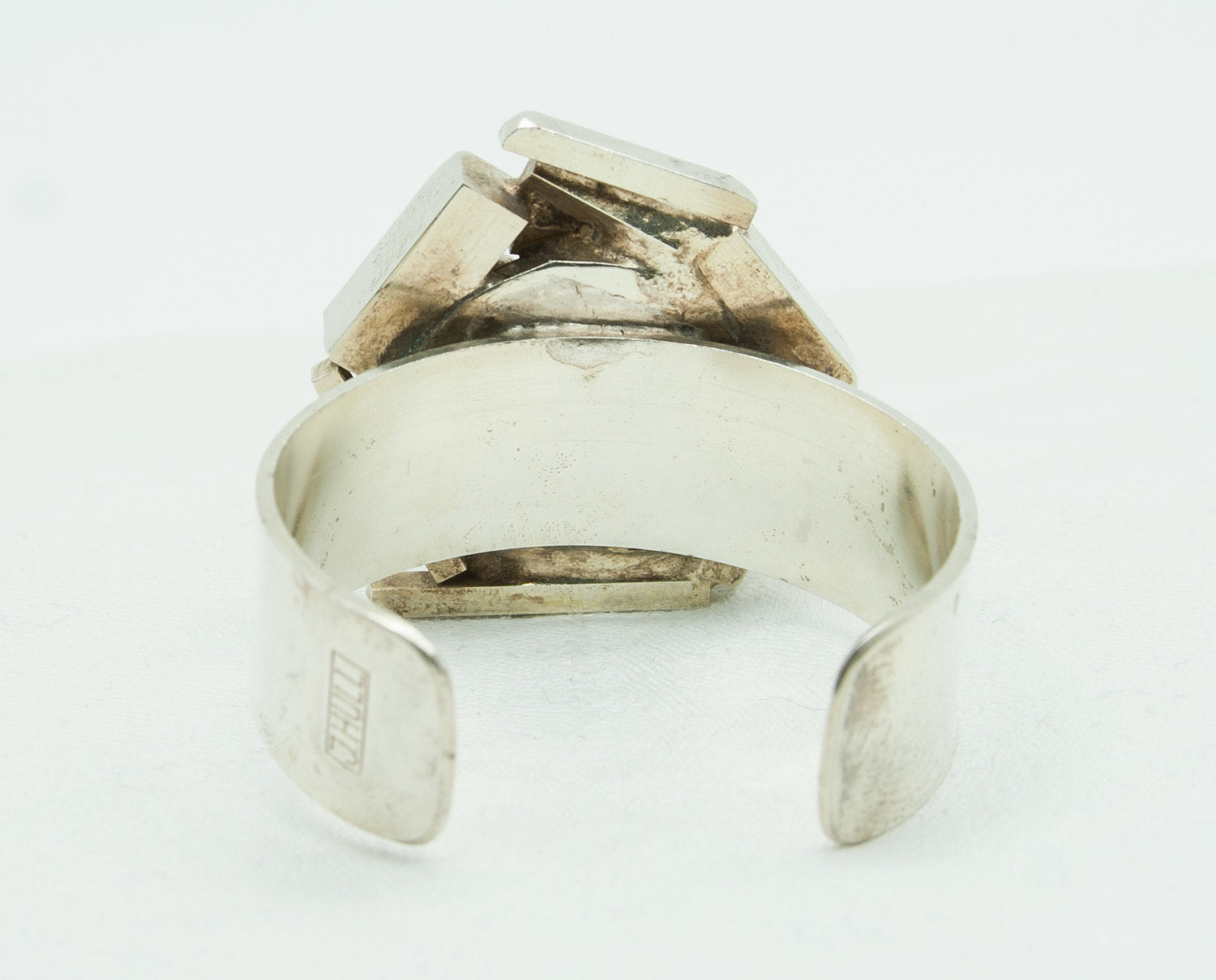 JACOB HULL Brutalist Silver Plated Precious Stone Sculptural Bangle Mollaris.com 