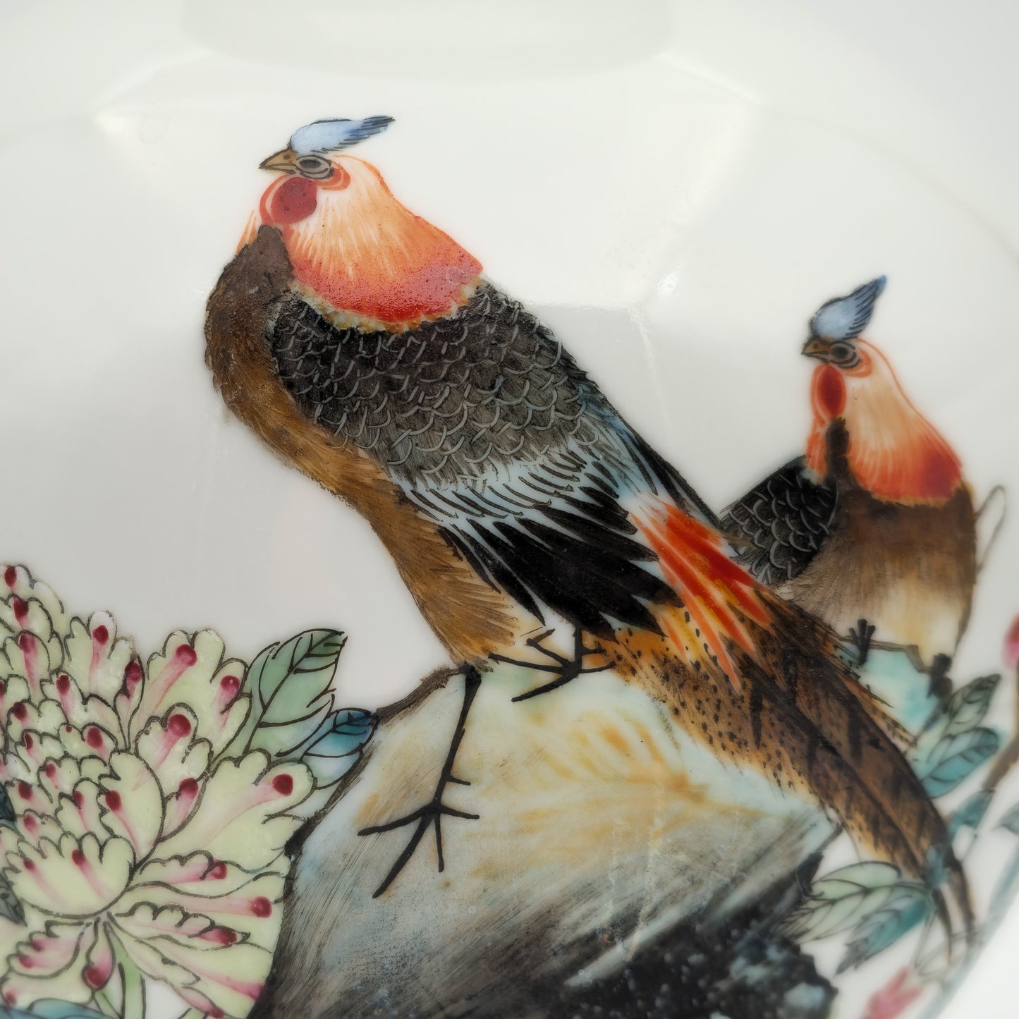 A CHINESE FAMILLE ROSE PHEASANT PAIR VASE | PRC PERIOD, MID 20TH CENTURY