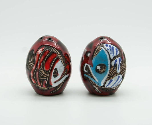 SAN MARINO Red & Blue Fish Ceramic Salt & Pepper Shaker Set Mollaris.com 