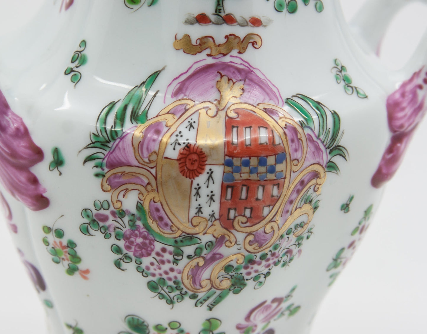 Edmé SAMSON "Famille Rose" Armorial Porcelain Vase Mollaris.com 