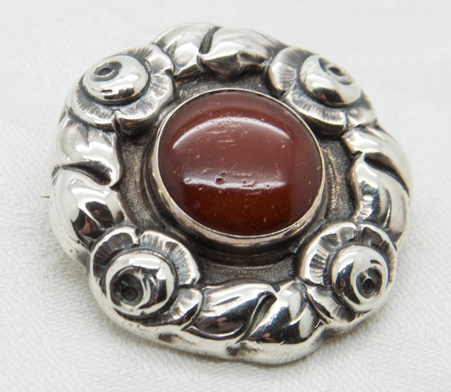 GRANN & LAGLYE Art Nouveau Amber Cabochon Solid Silver Brooch (830S) Mollaris.com 