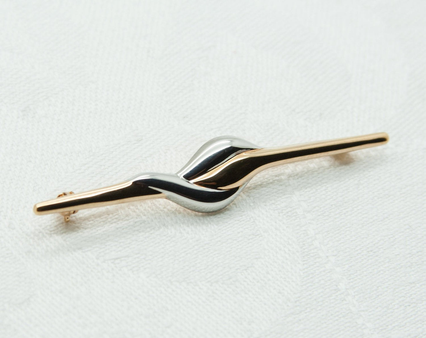 JENS J. AAGAARD Modernist 8K Solid Gold Brooch Pin (333) Mollaris.com 