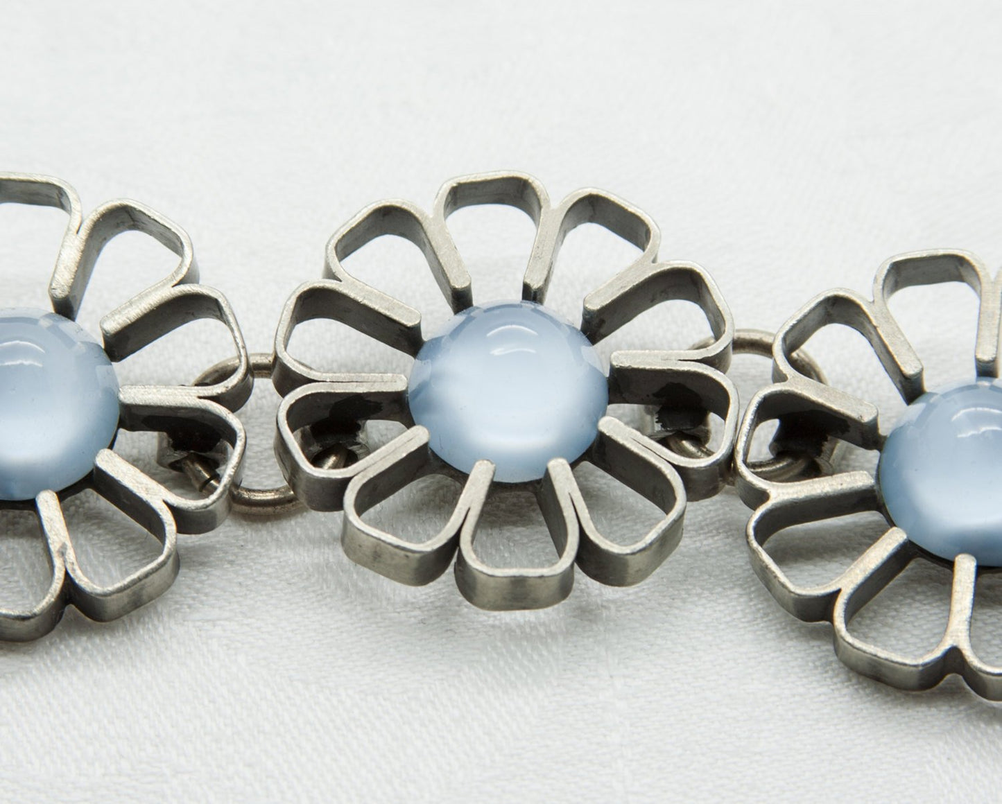 KEA Modernist Abstract Flower Cabochon Pewter Bracelet Mollaris.com 