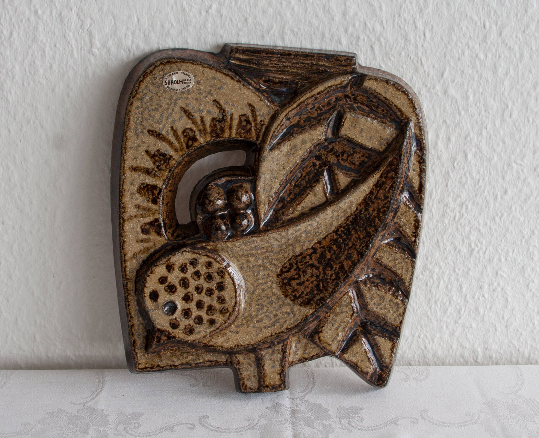 NOOMI BACKHAUSEN Søholm Abstract Bird Design Stoneware Wall Plaque Mollaris.com 