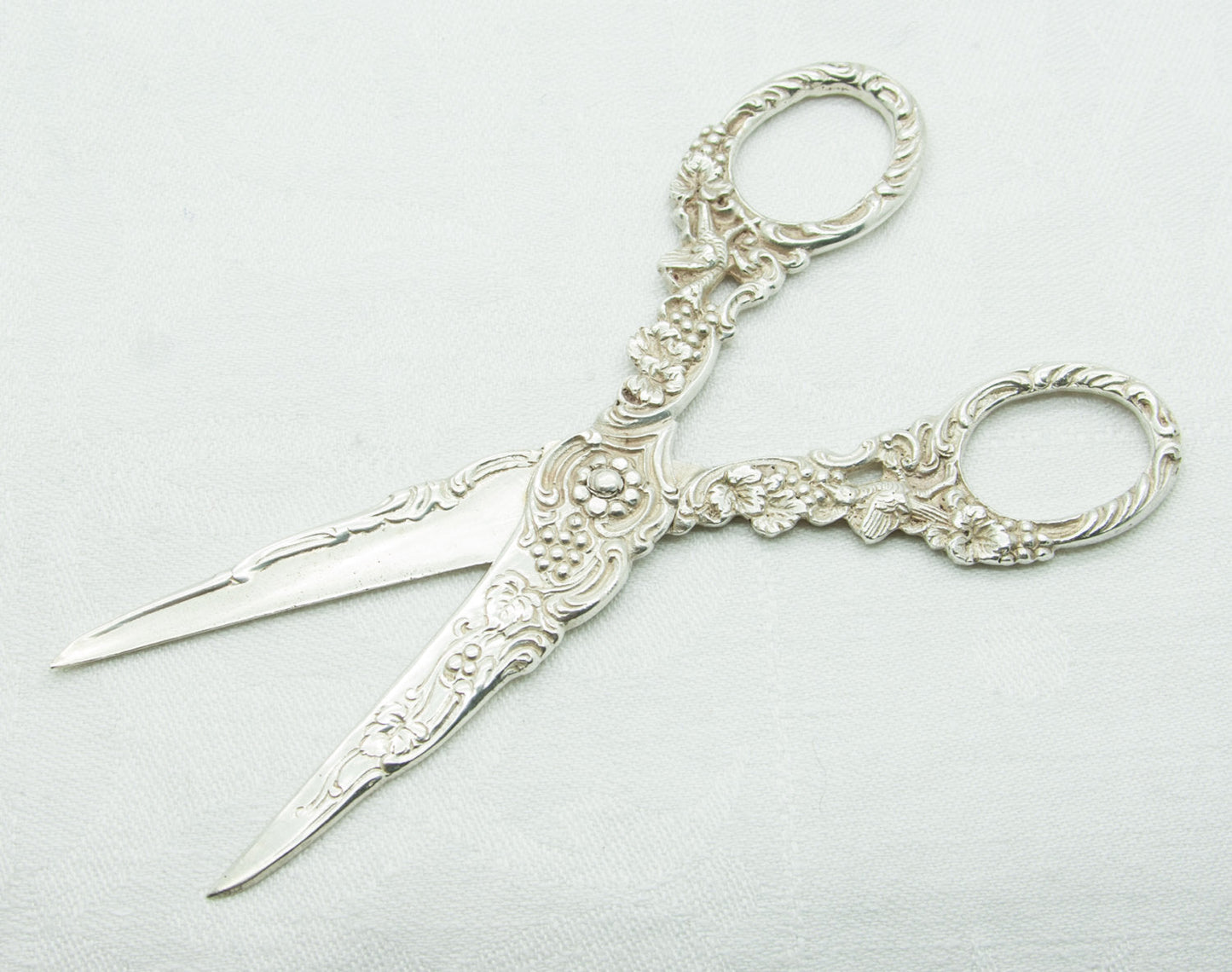 Victorian 19thC. Grapes Foliage & Birds Solid Silver (830S) Grape Scissors Mollaris.com 